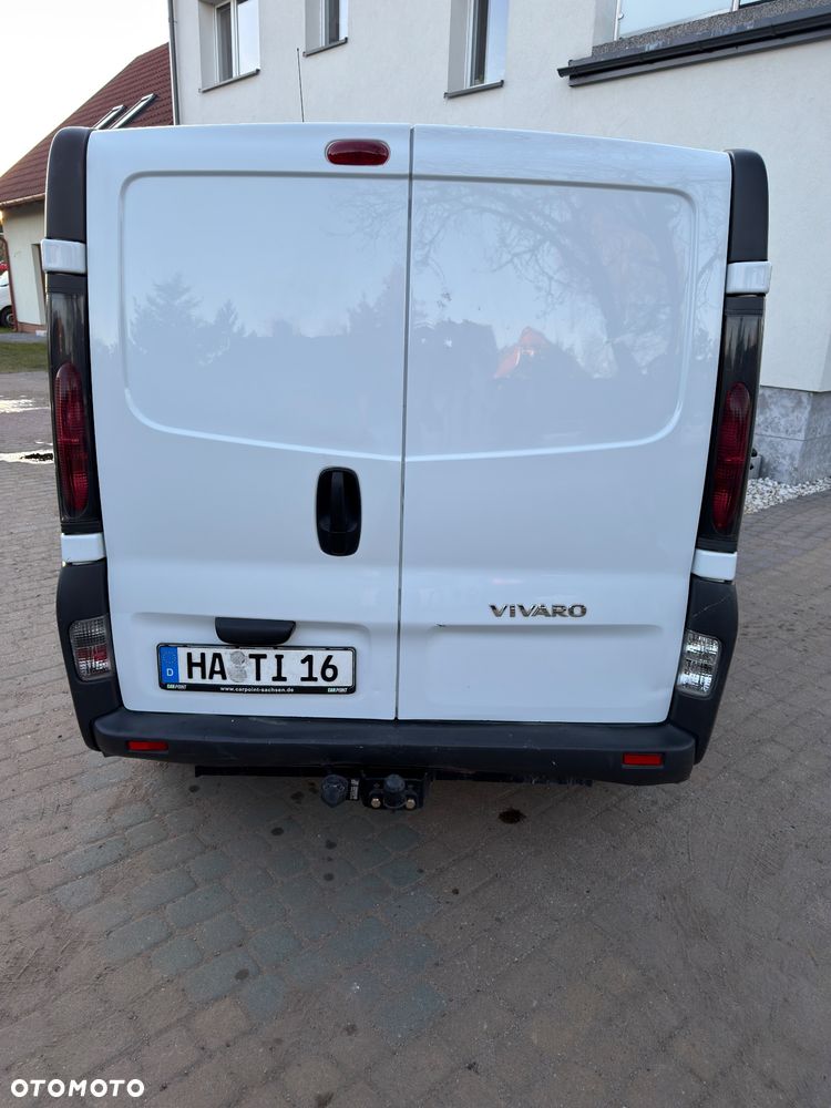 Opel Vivaro - 8