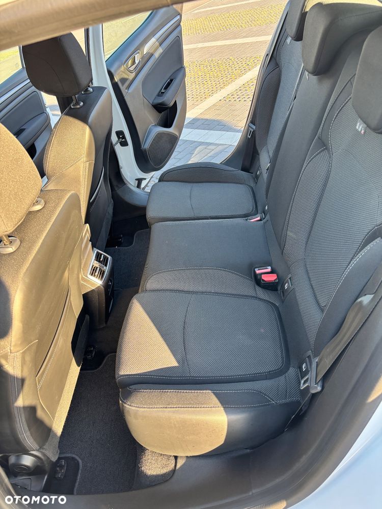Renault Megane 1.5 Blue dCi Intens - 17
