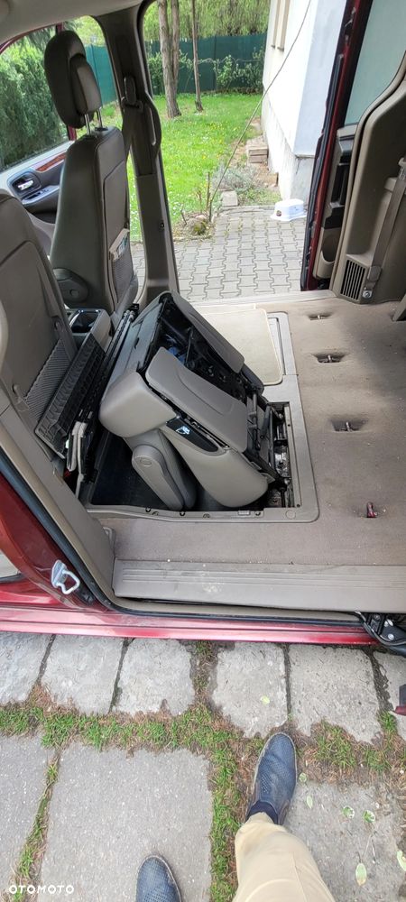 Chrysler Town & Country 3.6 Limited - 24