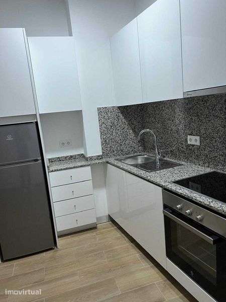 Arrendamento de Apartamento T0 no Centro de Vila do Conde - Grande imagem: 2/10