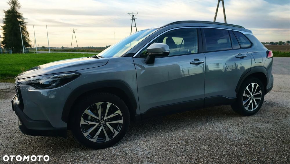 Toyota Corolla Cross 2.0 Hybrid Style AWD - 2