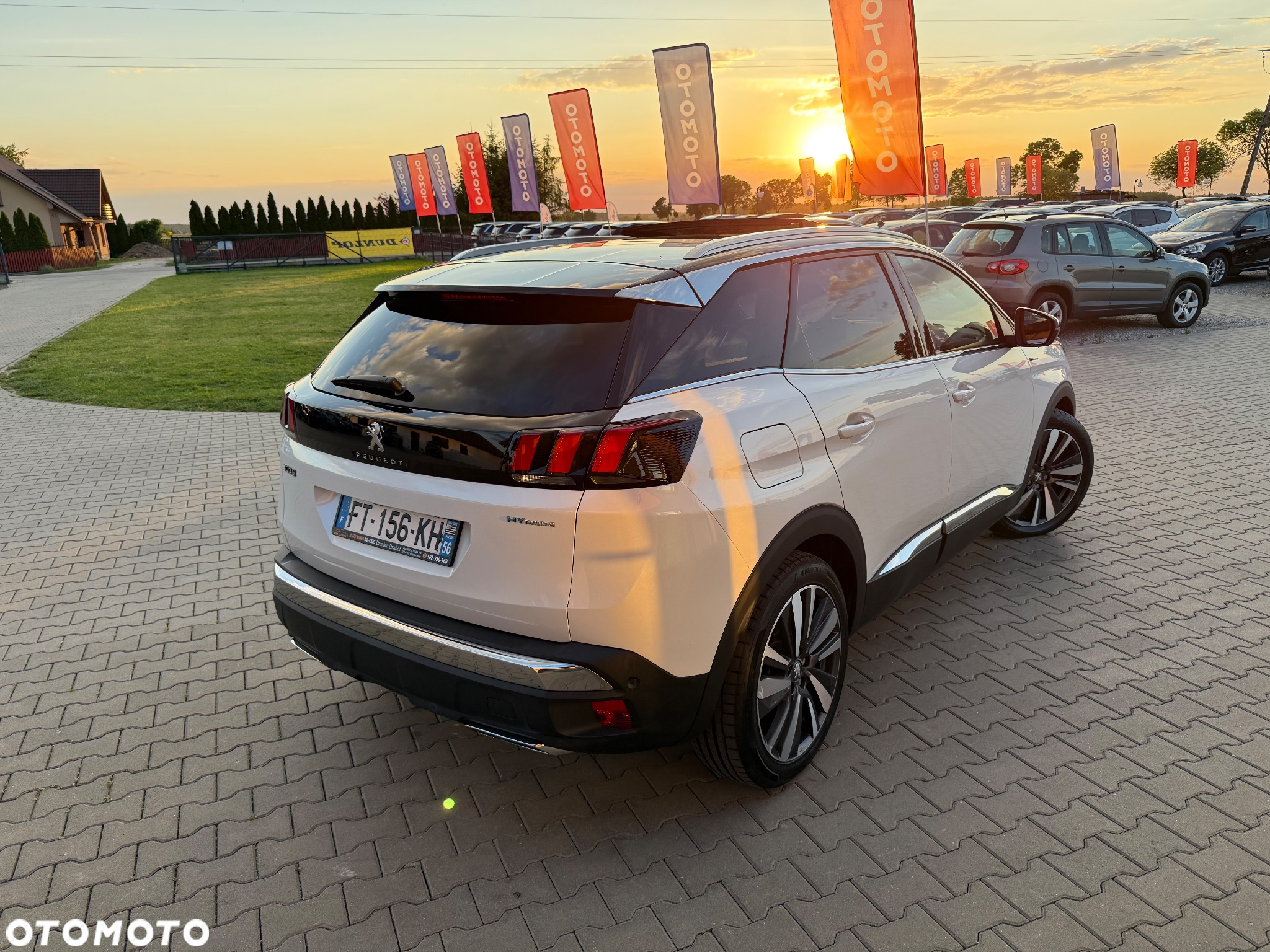 Peugeot 3008 Plug-In Hybrid4 300 e-EAT8 GT - 3