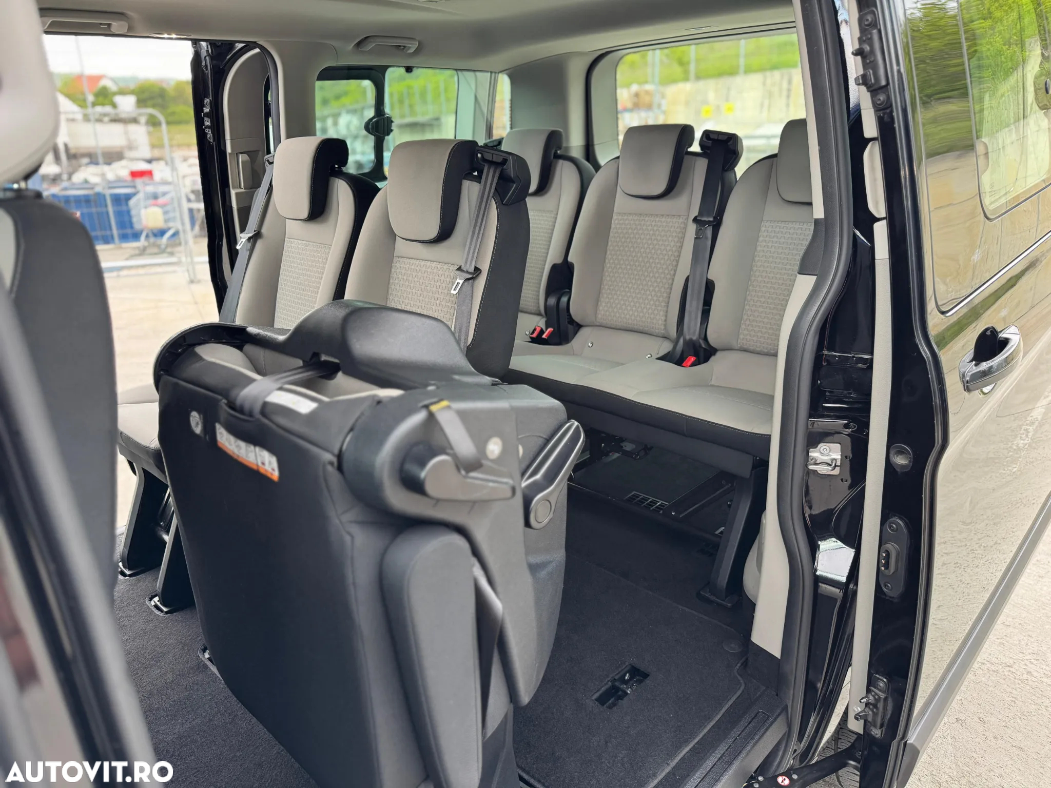 Ford Tourneo Custom 320 L1H1 VA Titanium - 9