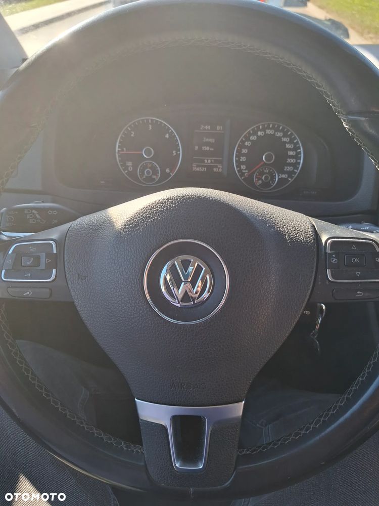 Volkswagen Multivan - 11