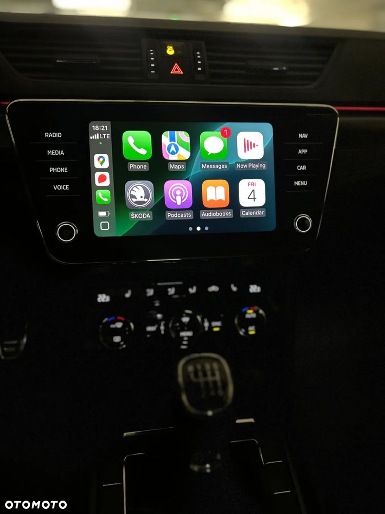 Skoda Superb 1.5 TSI Sportline - 10