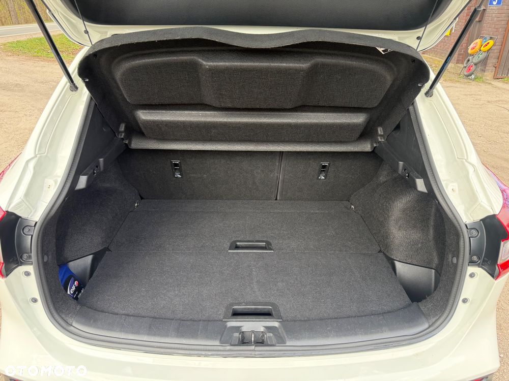 Nissan Qashqai 1.2 DIG-T N-Connecta EU6 - 15