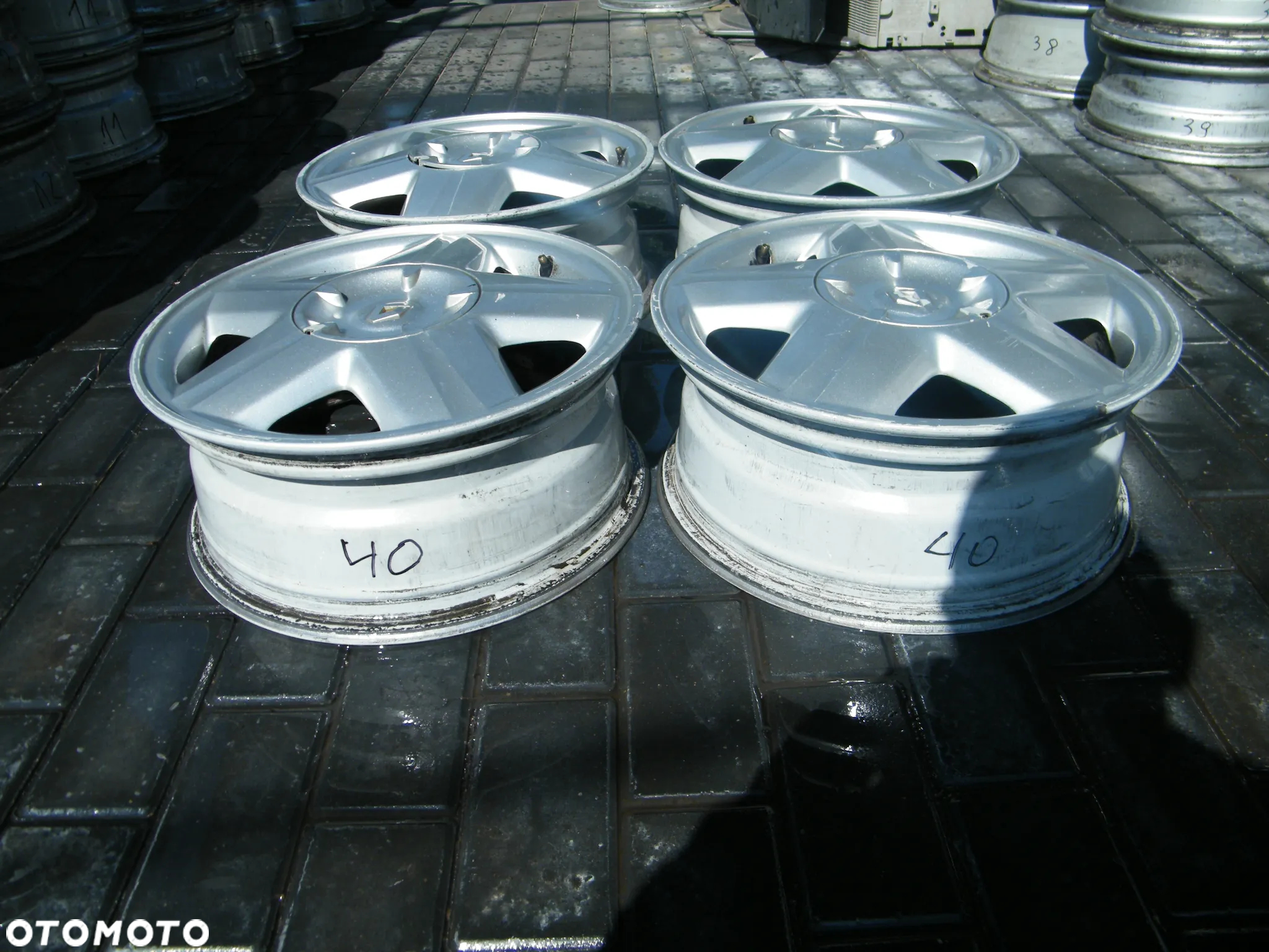Felgi aluminiowe alufelgi komplet 4x100 ET43 / 6J x 15 otwór 60 - 6