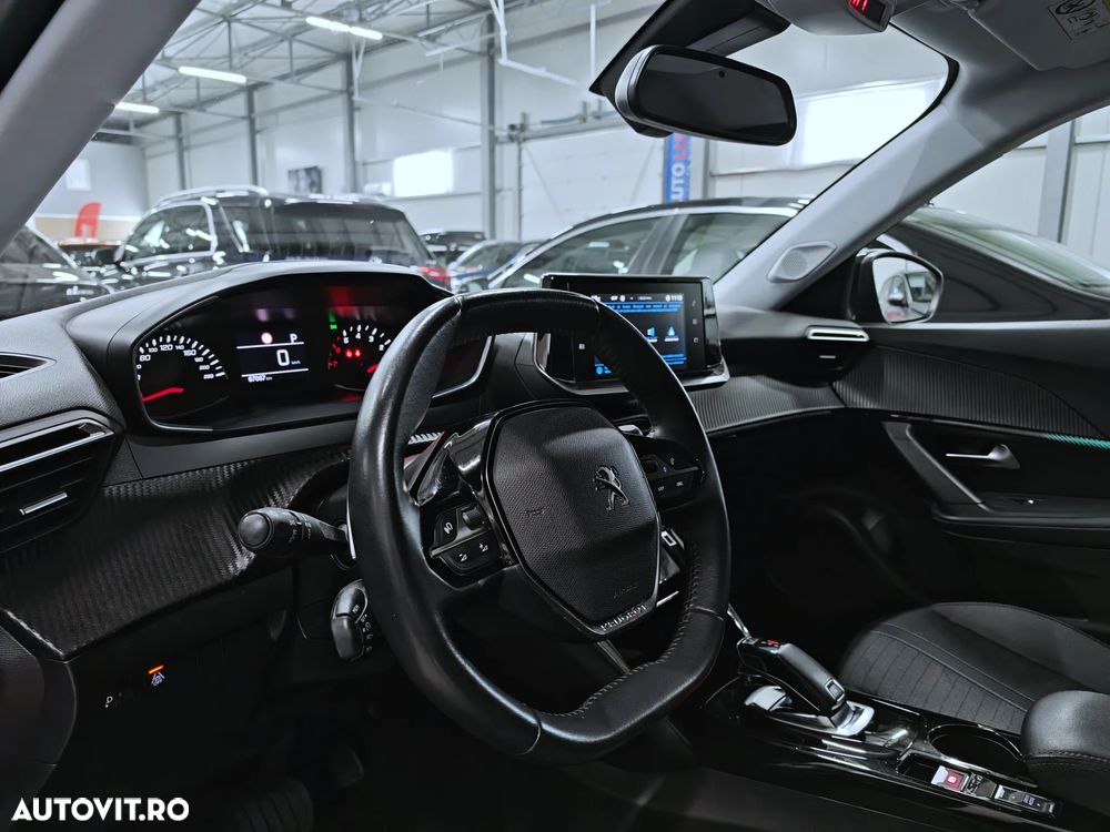 Peugeot 2008 PureTech 130 Stop&Start EAT6 Allure - 8