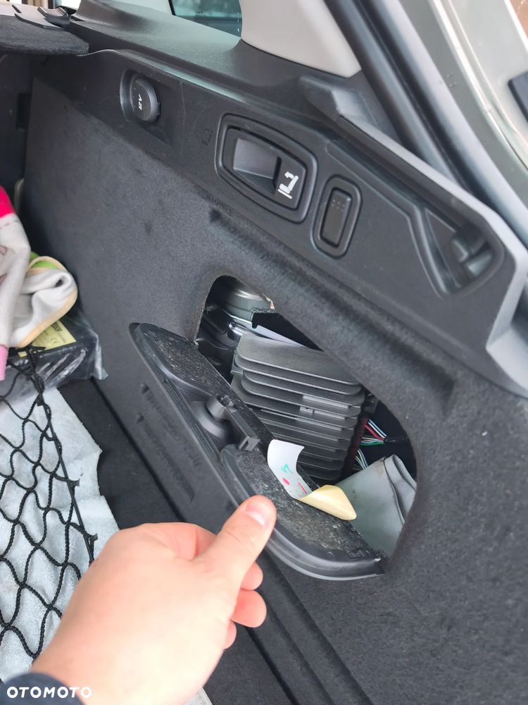 Renault Laguna 2.0 dCi Initiale - 8