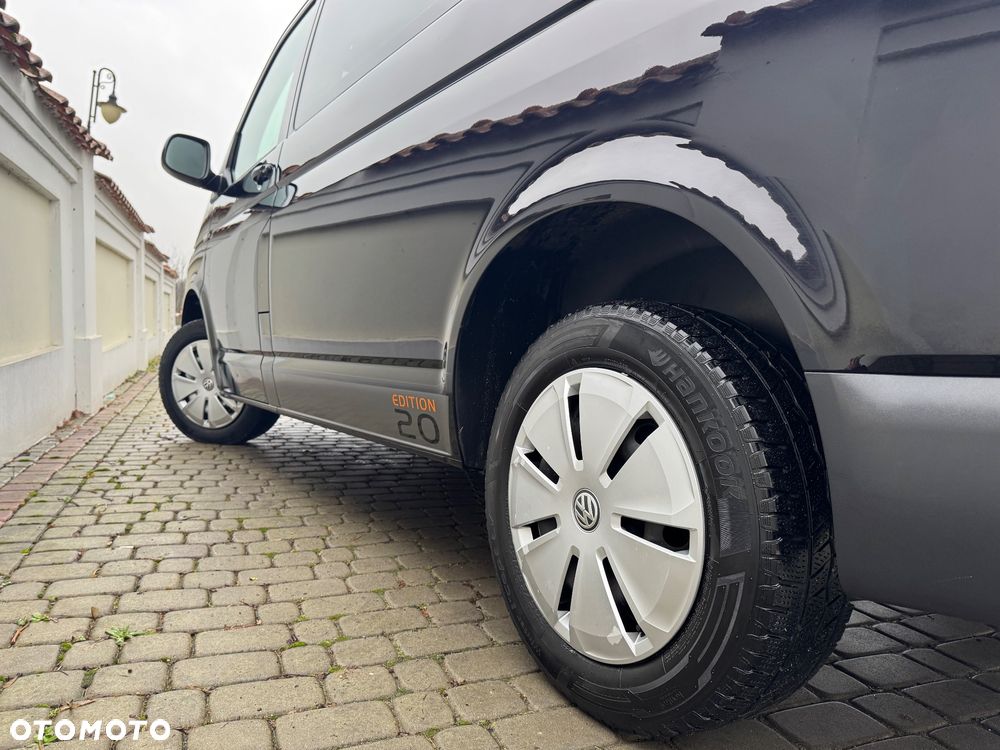 Volkswagen Multivan - 11