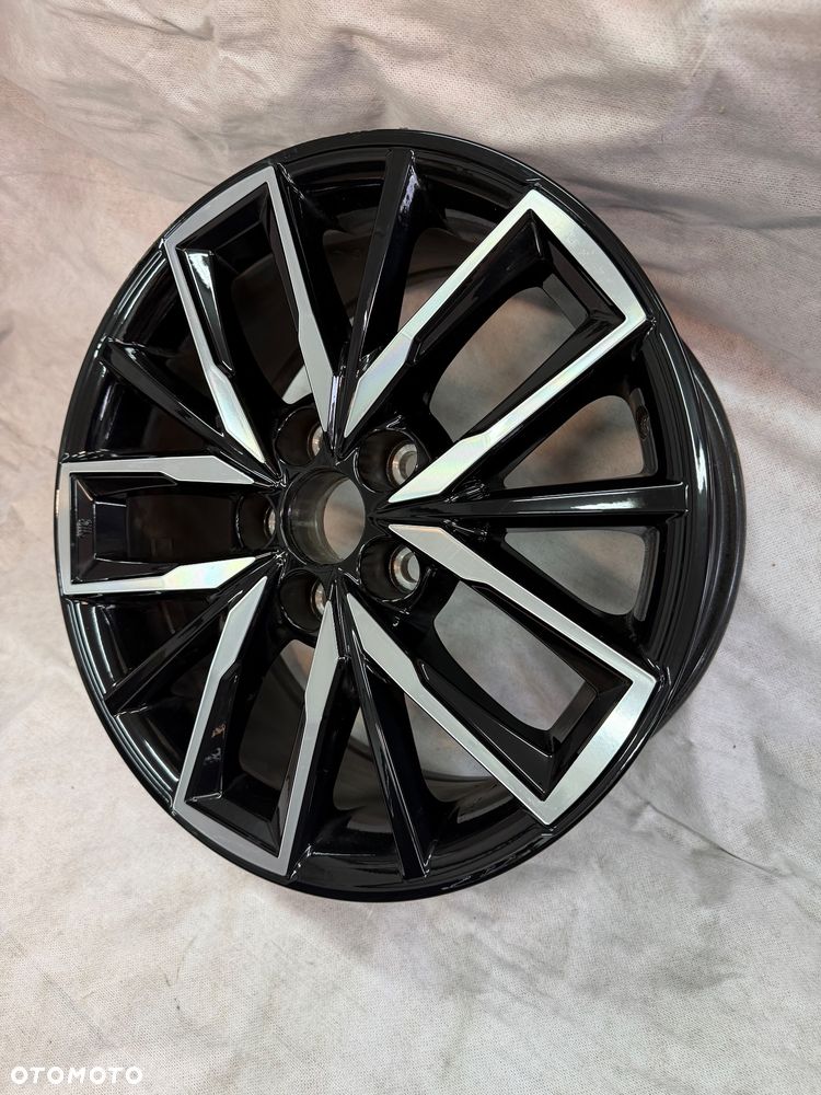FELGA TOYOTA COROLLA 7,5x17 ET40 5x114,3 PW457-02008 - 3
