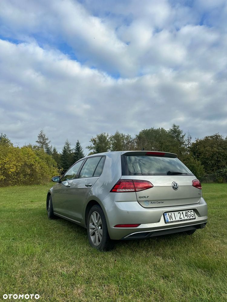 Volkswagen Golf - 4