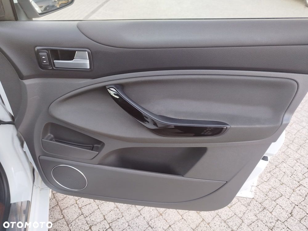 Ford Kuga 2.0 TDCi 4x4 Individual - 10