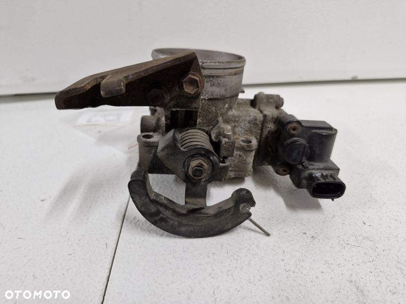 toyota avensis t25 1.8 vvti przepustnica powietrza 22270-22061 89452-20130 - 3