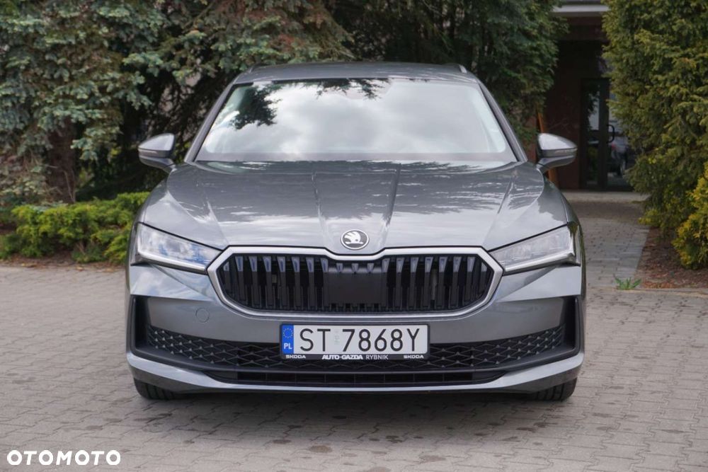 Skoda Superb 2.0 TDI SCR Essence DSG - 3