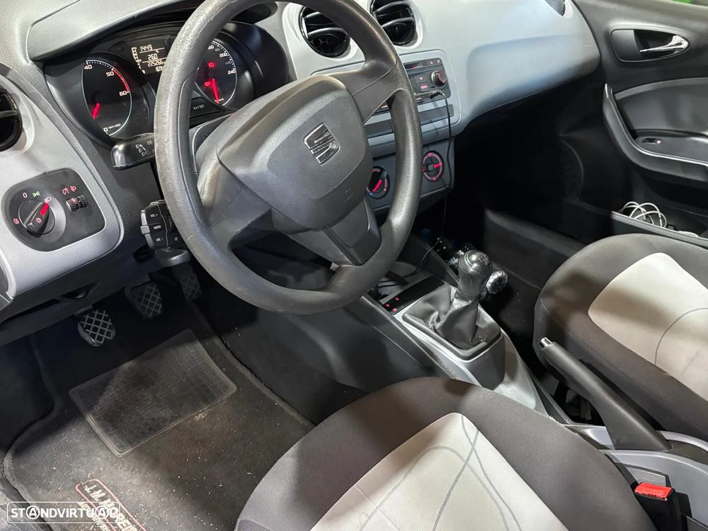 SEAT Ibiza SC 1.6 TDi Business N1 - 4