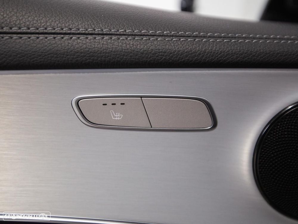 Mercedes-Benz E 300 de AMG Line - 16