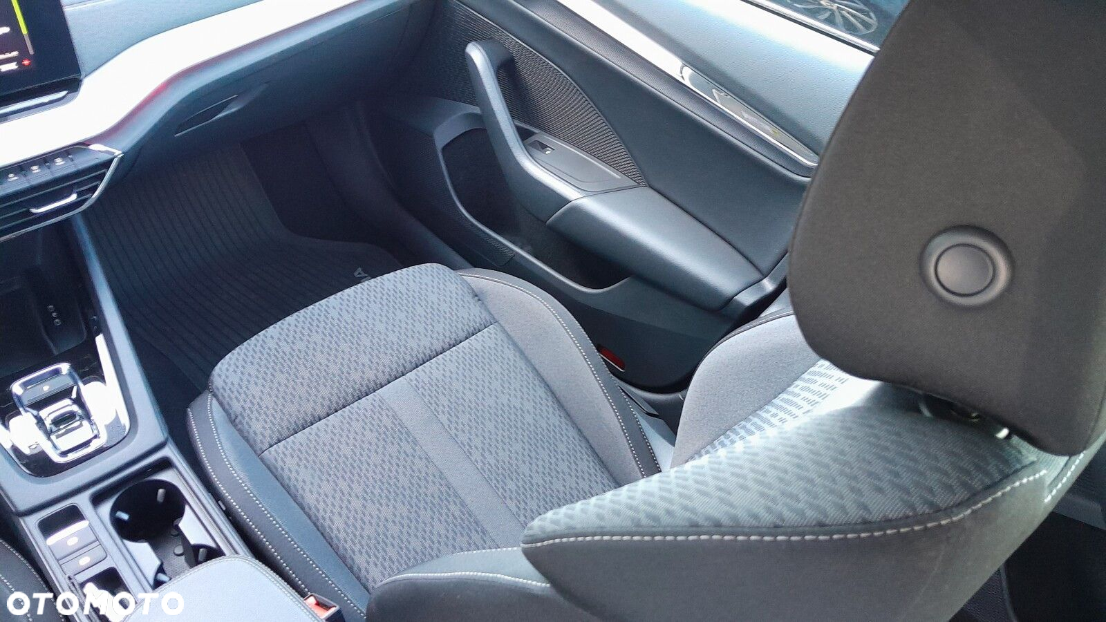 Skoda Octavia 2.0 TDI Style DSG - 26