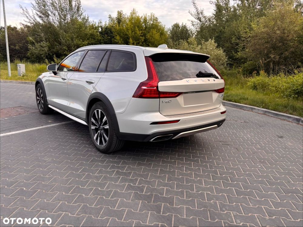 Volvo V60 Cross Country T5 AWD Geartronic - 8