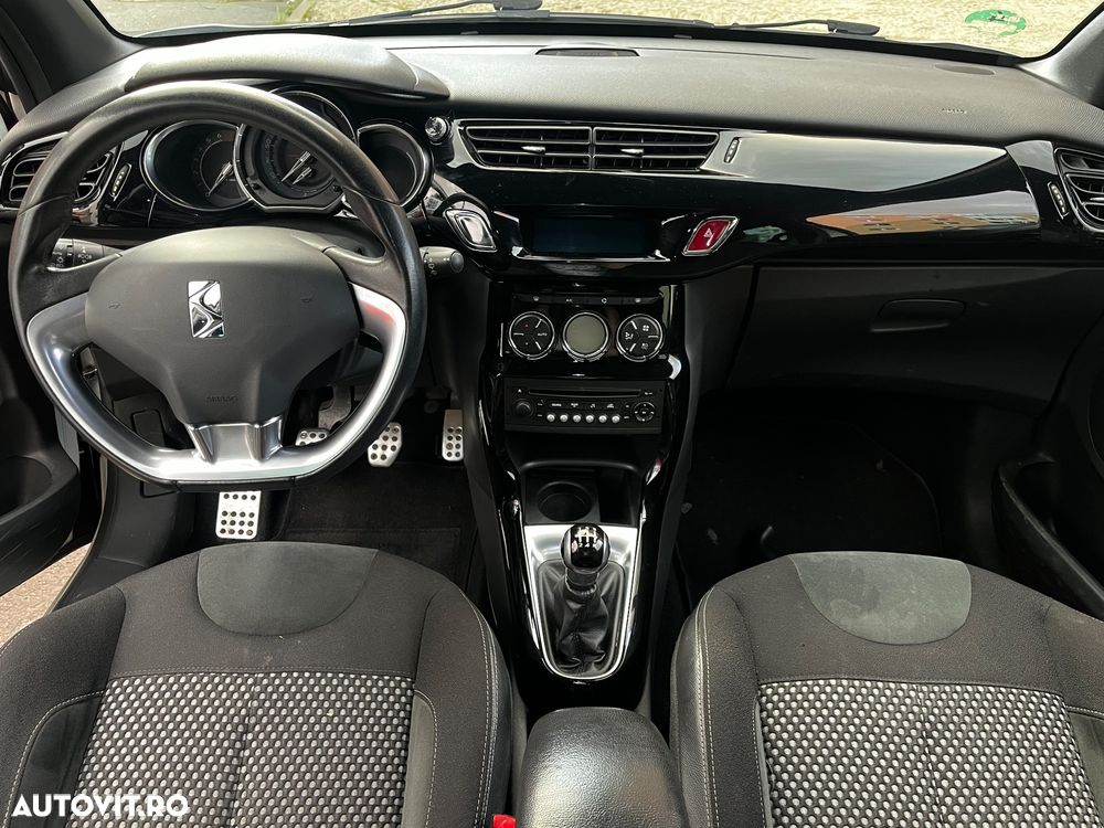 Citroën DS3 VTi 120 SoChic - 10