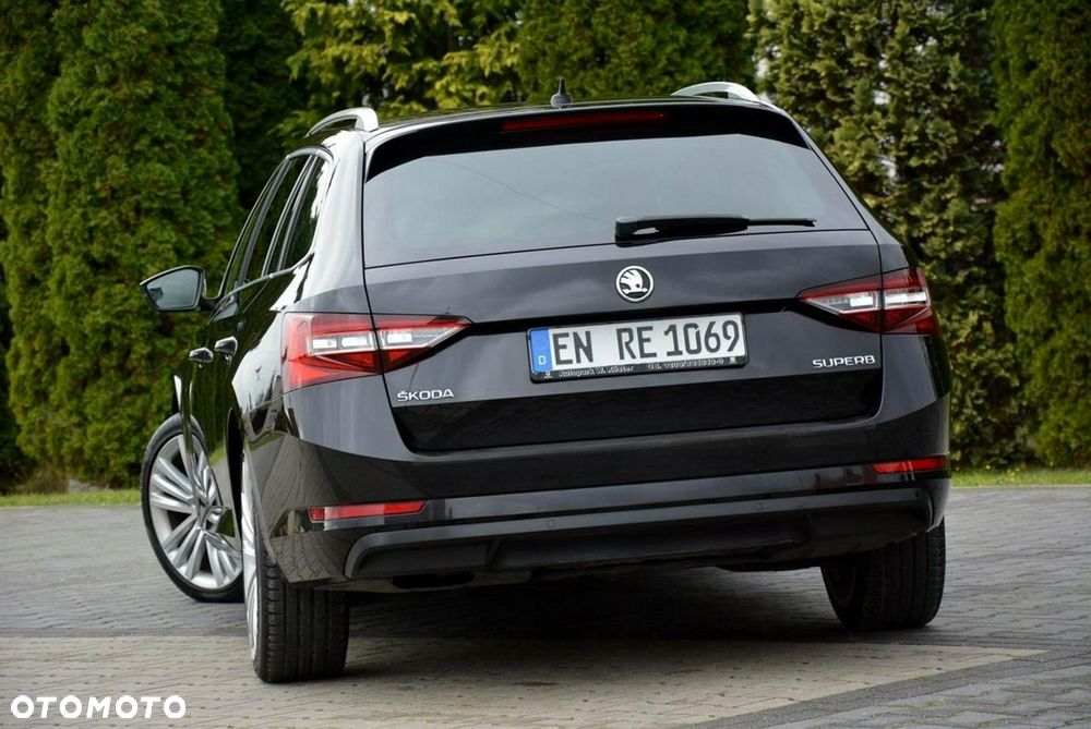 Skoda Superb 2.0 TDI DSG Premium Edition - 6