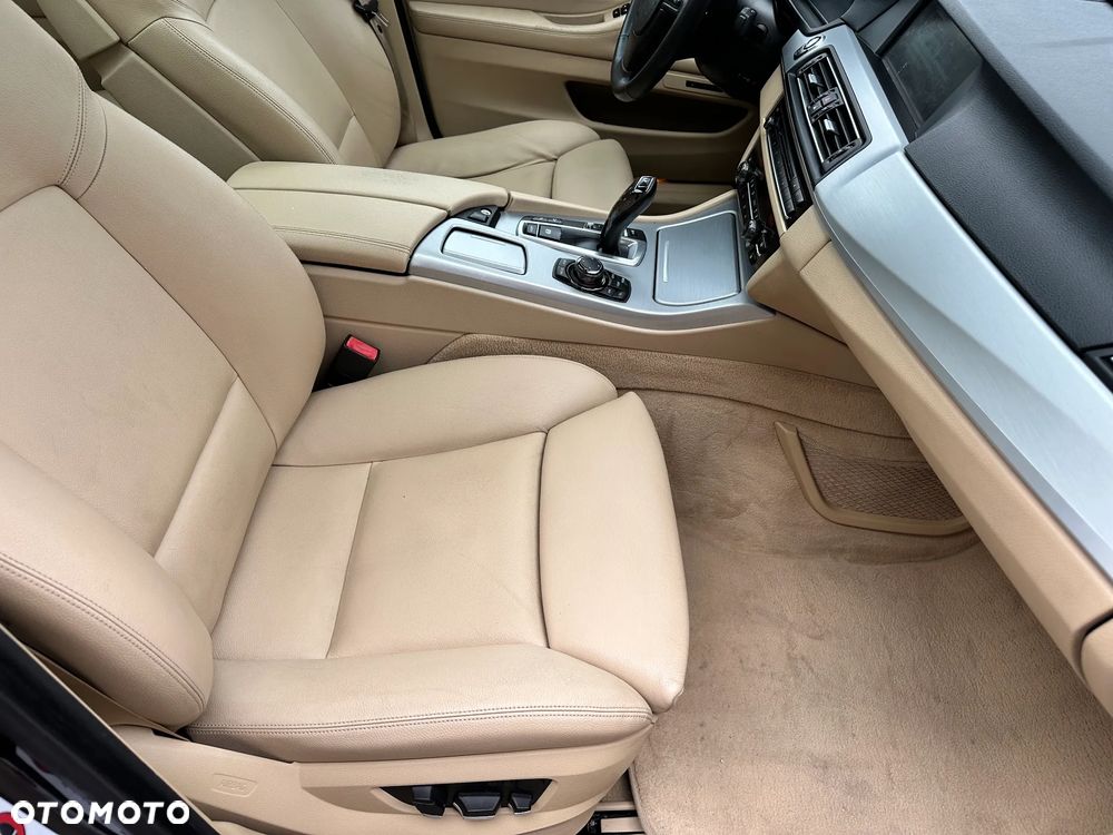 BMW Seria 5 - 34