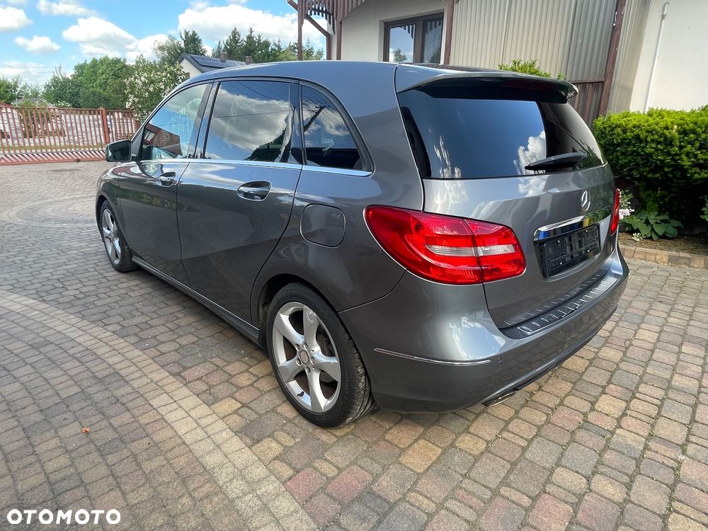 Mercedes-Benz Klasa B 180 Peak Edition - 2
