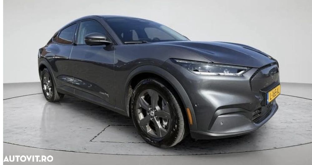 FORD Mustang Mach-E 2021 — imagine 6