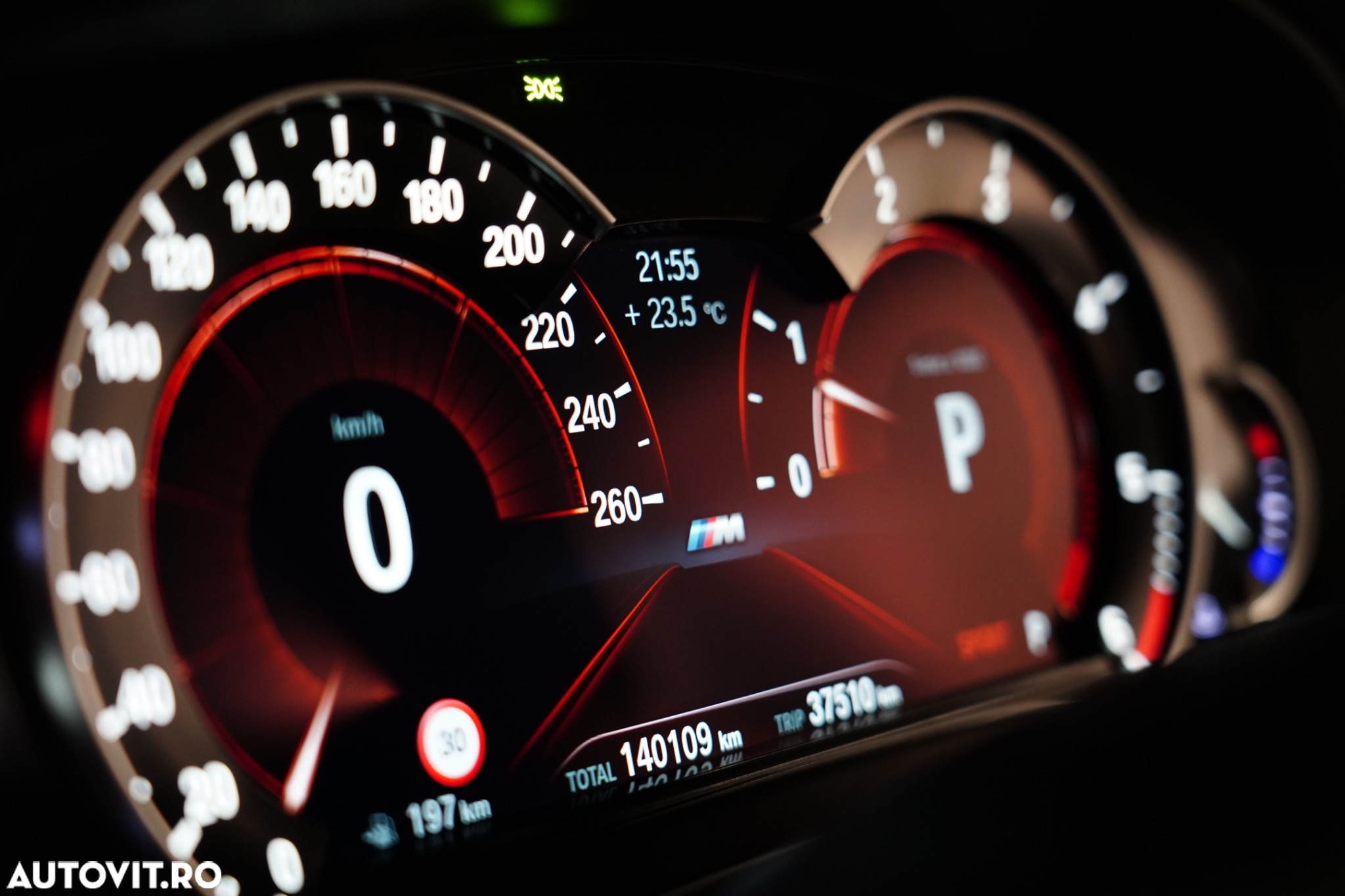 BMW Seria 5 520d xDrive AT - 38