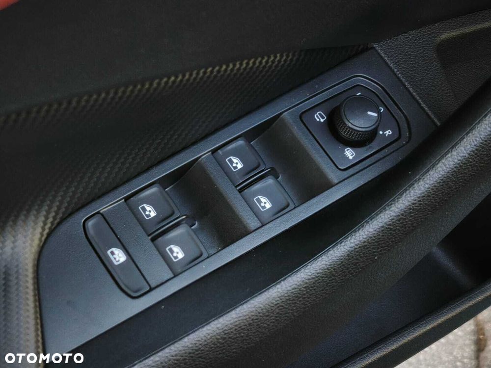 Skoda Kamiq 1.5 TSI Monte Carlo DSG - 21