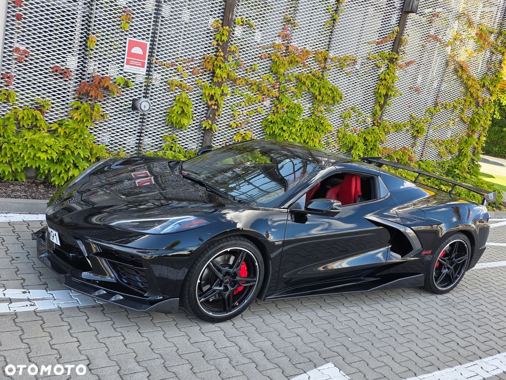 Chevrolet Corvette - 18