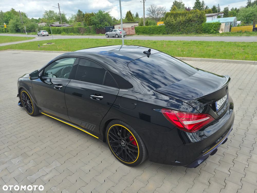 Mercedes-Benz CLA AMG 45 4Matic AMG Speedshift 7G-DCT Yellow Night Edition - 11
