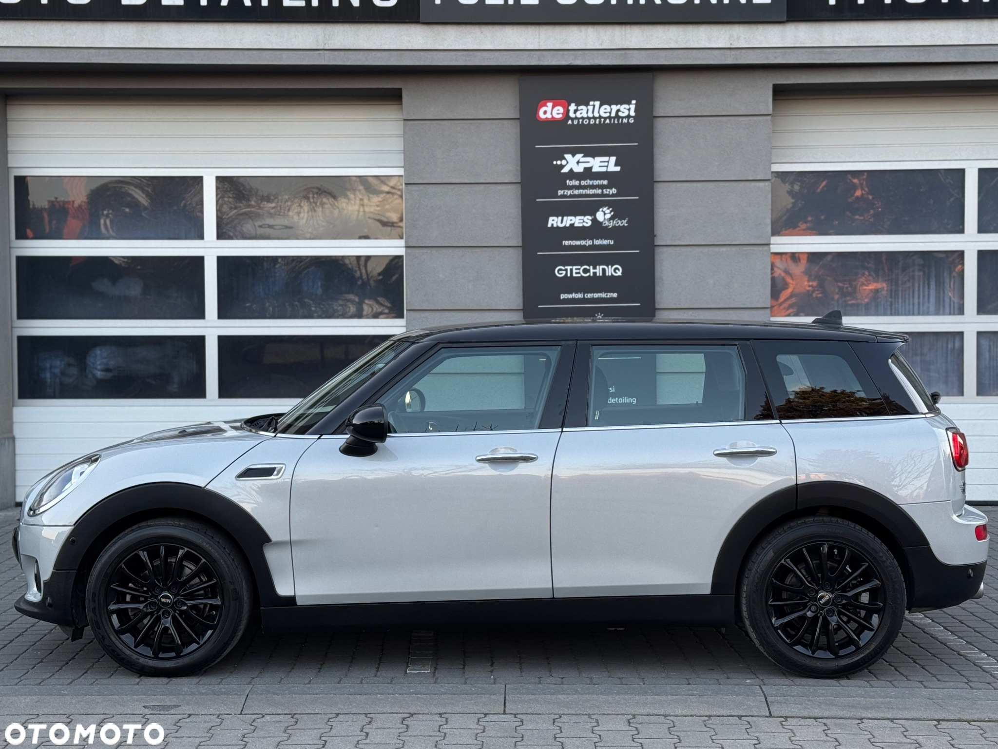 MINI Clubman Cooper Essential Trim - 12
