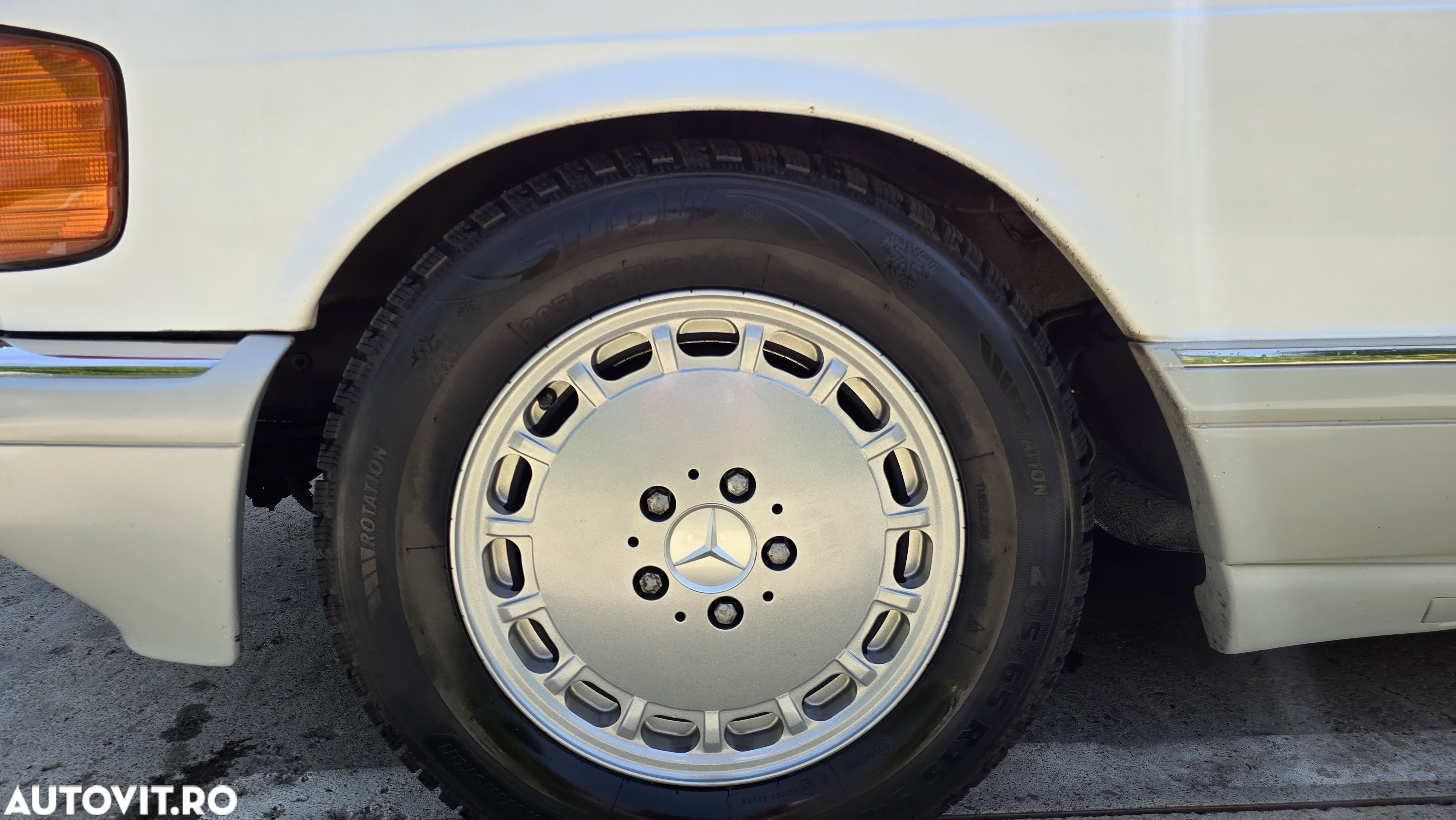 Mercedes-Benz W126 - 22