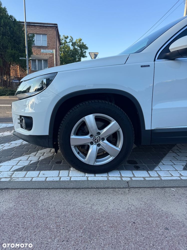 Volkswagen Tiguan 2.0 TDI DPF BlueMotion Technology Lounge Sport & Style - 5
