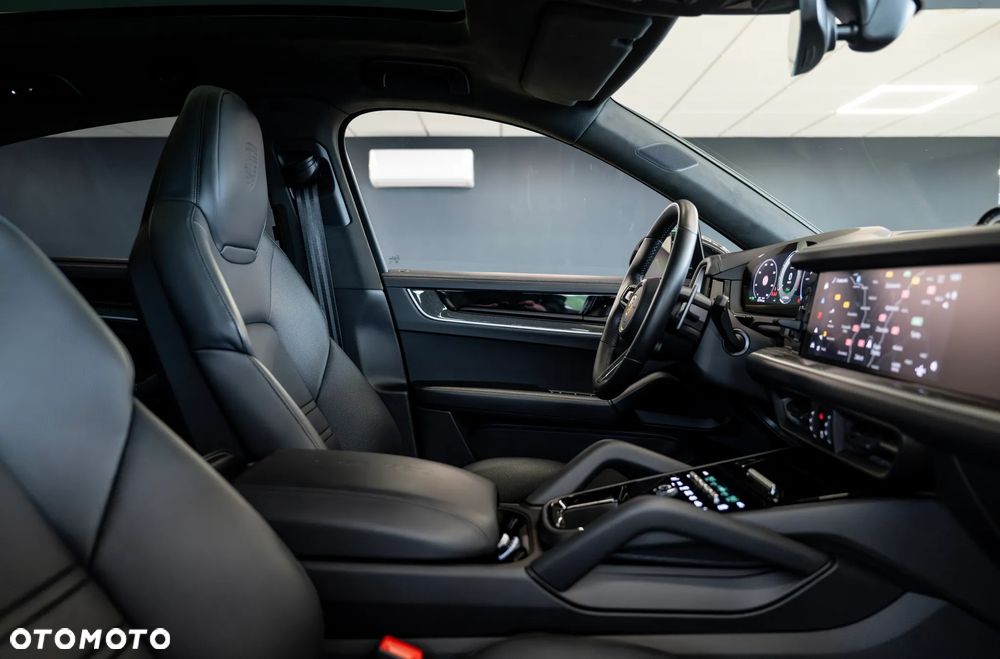 Porsche Cayenne Turbo E-Hybrid PHEV - 30