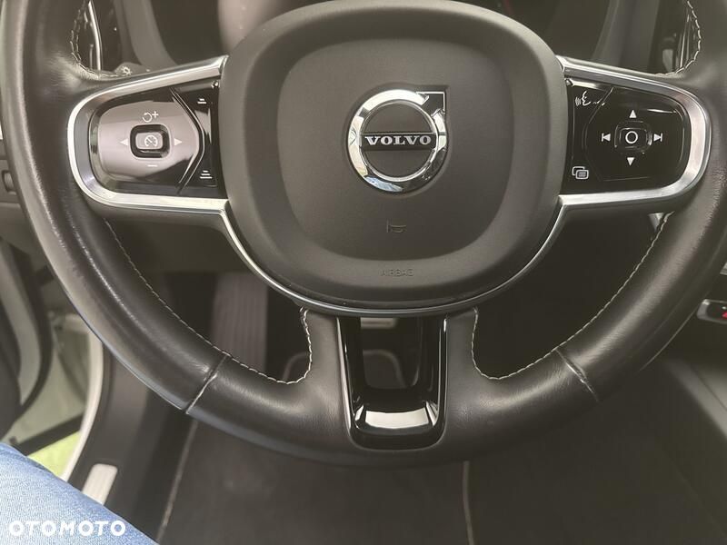 Volvo XC 60 B4 B R-Design - 13