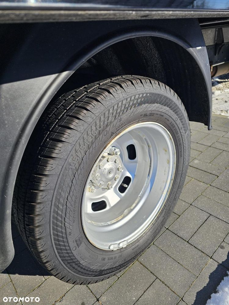 Iveco DAILY 40 C35 - 19