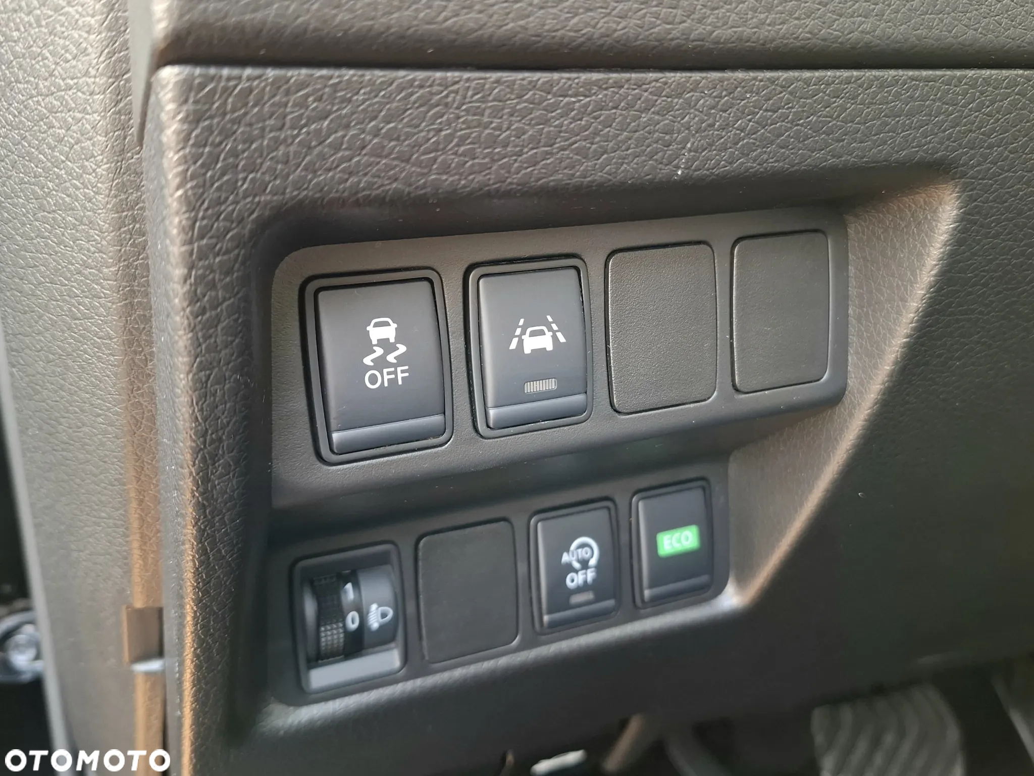 Nissan X-Trail - 18