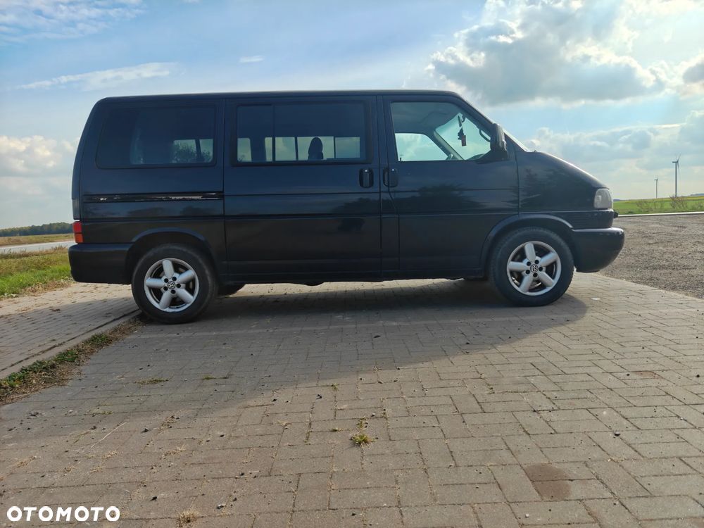 Volkswagen Multivan Standard - 4