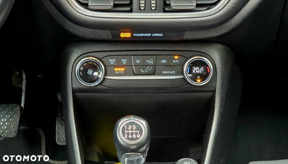 Ford Fiesta - 15