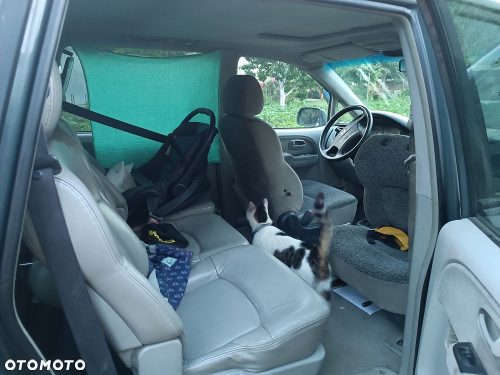 Hyundai Trajet - 6