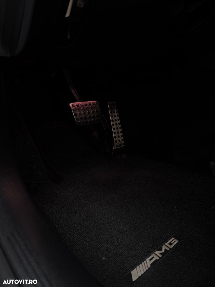 Mercedes-Benz E - 24