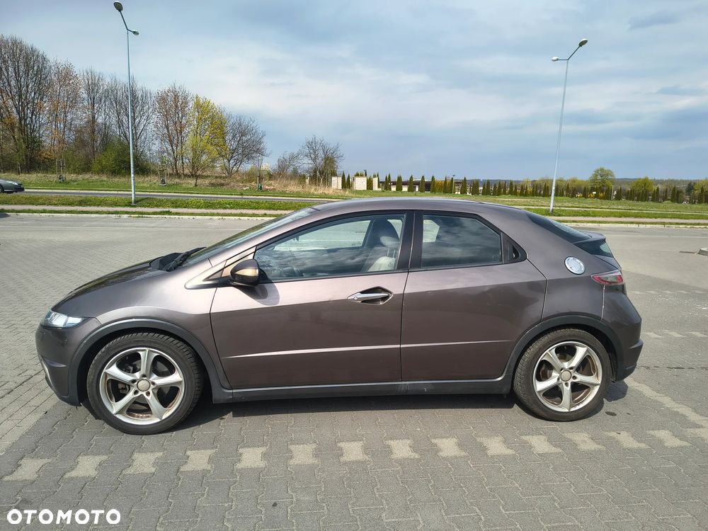 Honda Civic 1.8 Comfort - 1