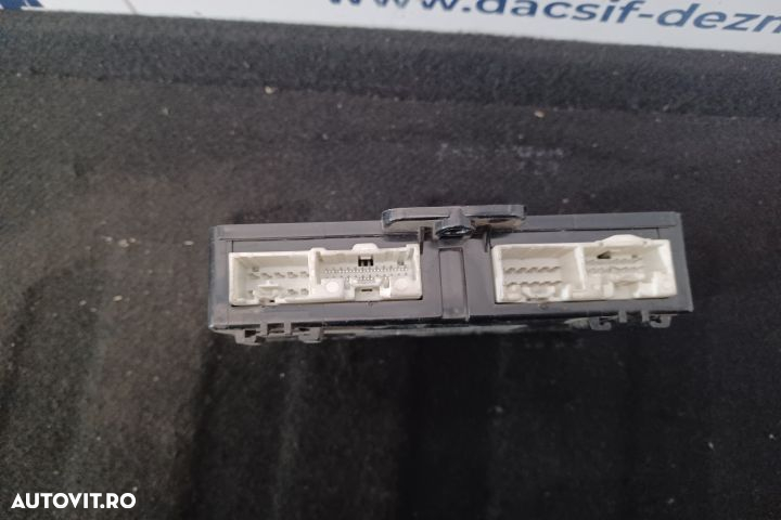 Calculator confort CD8667560A CD8667560A Mazda 5 CR [2005 - 2008] Min - 3
