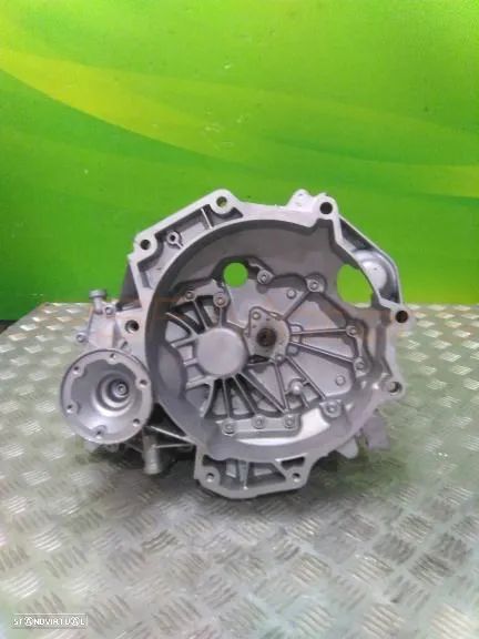 Caixa de Velocidades RECONDICIONADA  VW GOLF V  1.6 FSI  HEU - 1