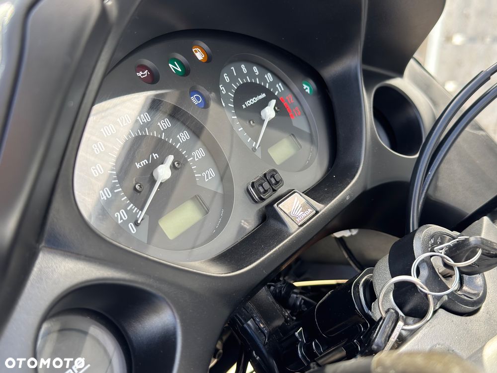 Honda CBF - 33