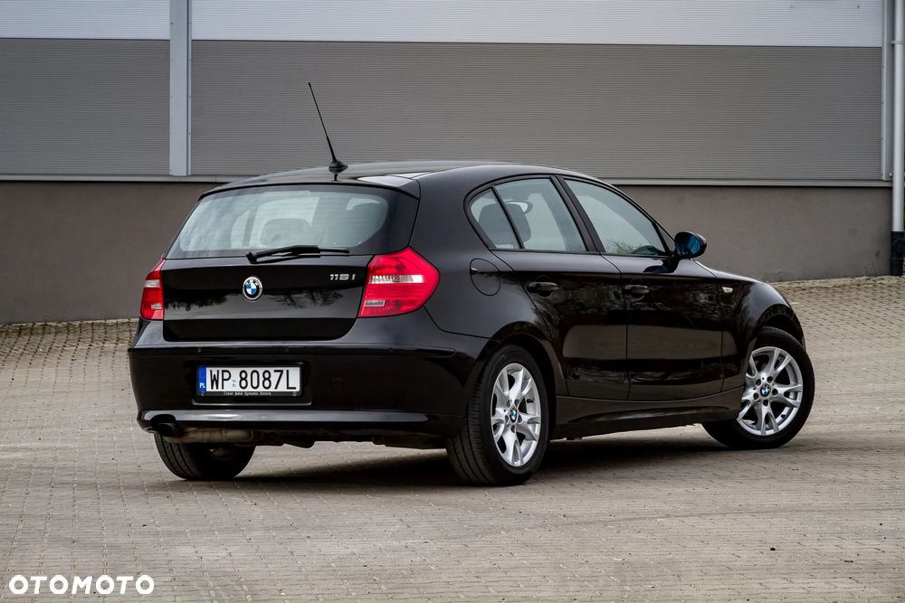 BMW Seria 1 116i - 5