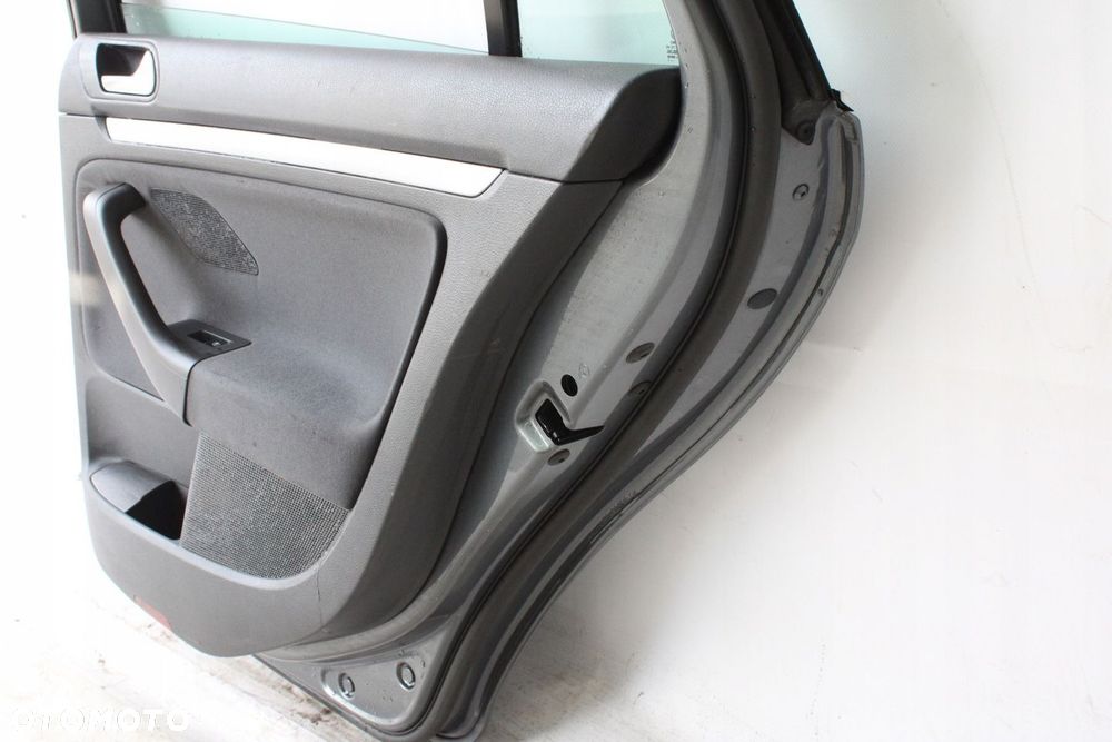 DRZWI PRAWE TYLNE PRAWY TYŁ VW GOLF 5 V KOMBI 2007R- LD7X - 13