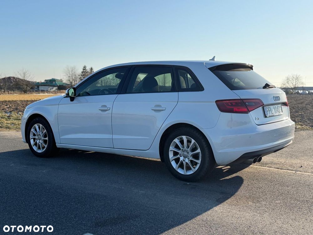 Audi A3 Sportback 2.0 TDI S tronic Ambiente - 7